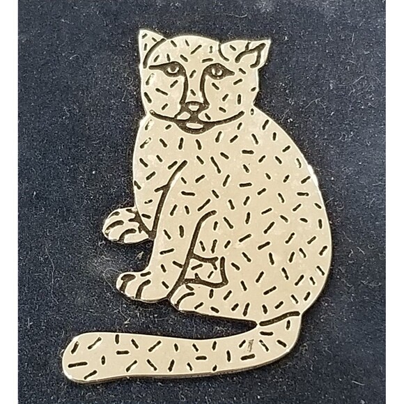 The lady's Persian cat pin 1998 Brooklyn Museum of Art vintage - Picture 1 of 9